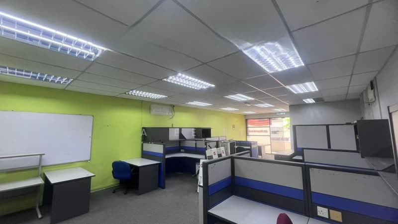 Shop for Rent in Bayan Lepas (Penang) - A Ee Ee - Interior - PropertyGuru.com.my
