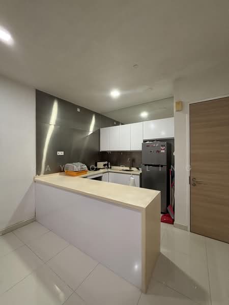 Service Residence for Sale at Camellia Serviced Suites - Raymond Ling - Kitchen - PropertyGuru.com.my