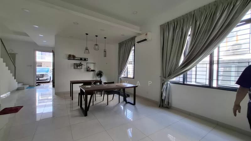 2-storey Terraced House for Sale in Rawang (Selangor) - KC Yap - Living Room - PropertyGuru.com.my