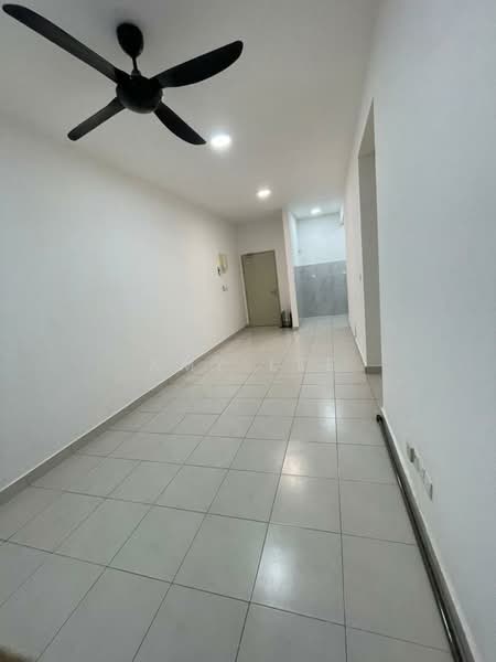 Kondominium untuk Disewa di Sky Awani Residensi 2 - Amy Lee - Corridor - PropertyGuru.com.my