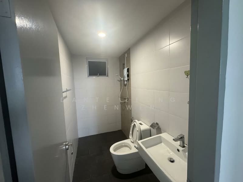 Kondominium untuk Disewa di Aurora Residence @ Lake Side City - Dante Leong Zhenwen - Bathroom - PropertyGuru.com.my