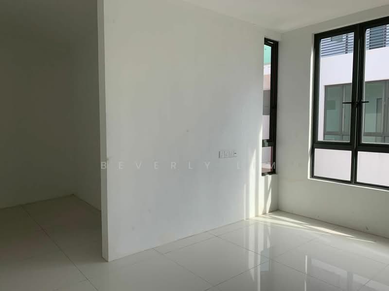 Rumah Teres 4 Tingkat untuk Dijual di Taman Rifle (Ayer Itam) - Beverly Lim - PropertyGuru.com.my