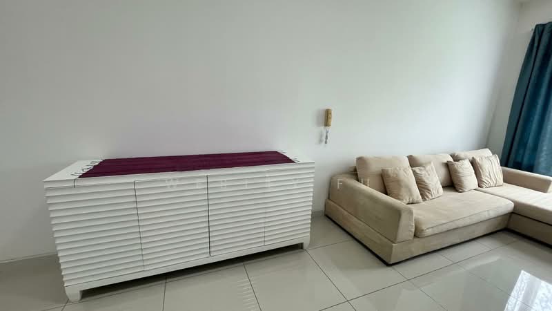 Servis Apartment untuk Disewa di Savanna Executive Suite @ Southville City - Wesley Fu - Living Room - PropertyGuru.com.my
