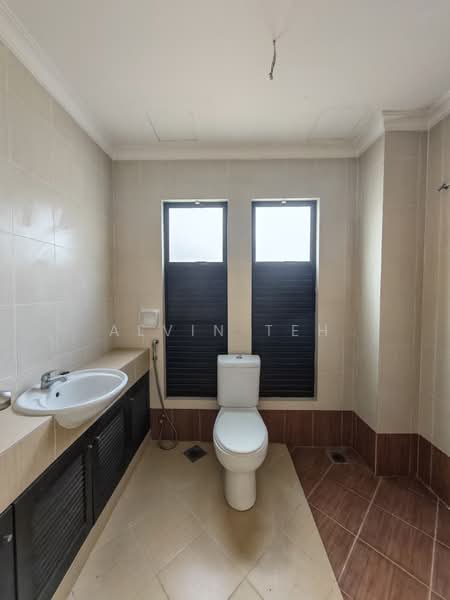 Terraced House for Sale in Bandar Kinrara Seksyen 1 (Bandar Kinrara) - Alvin Teh - Bathroom - PropertyGuru.com.my