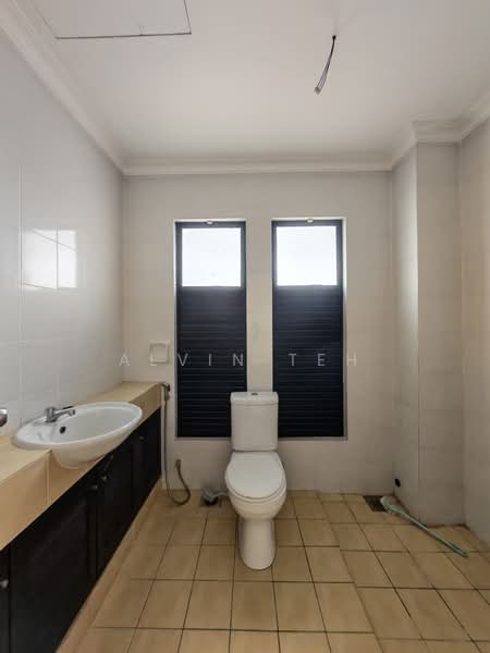 Terraced House for Sale in Bandar Kinrara Seksyen 1 (Bandar Kinrara) - Alvin Teh - Bathroom - PropertyGuru.com.my