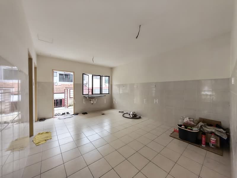 Terraced House for Sale in Bandar Kinrara Seksyen 1 (Bandar Kinrara) - Alvin Teh - Kitchen - PropertyGuru.com.my