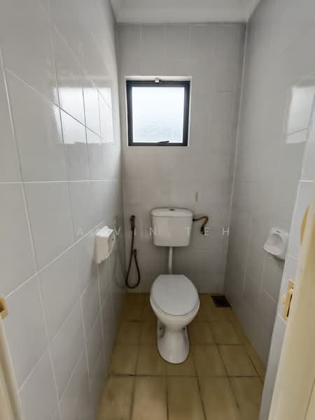 Terraced House for Sale in Bandar Kinrara Seksyen 1 (Bandar Kinrara) - Alvin Teh - Bathroom - PropertyGuru.com.my