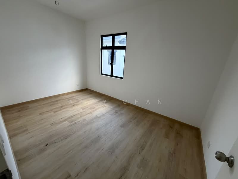 Rumah Teres 2 Tingkat untuk Dijual di Taman Bukit Kaze (Ulu Tiram) - Andy Chan - PropertyGuru.com.my