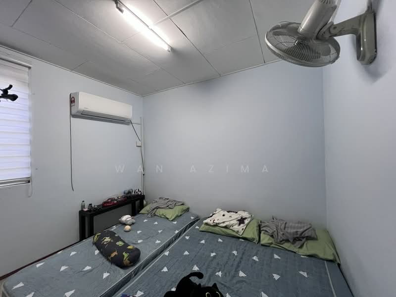 Rumah Teres 1 Tingkat untuk Dijual di Telok Panglima Garang (Selangor) - Wan Azima - Bedroom - PropertyGuru.com.my