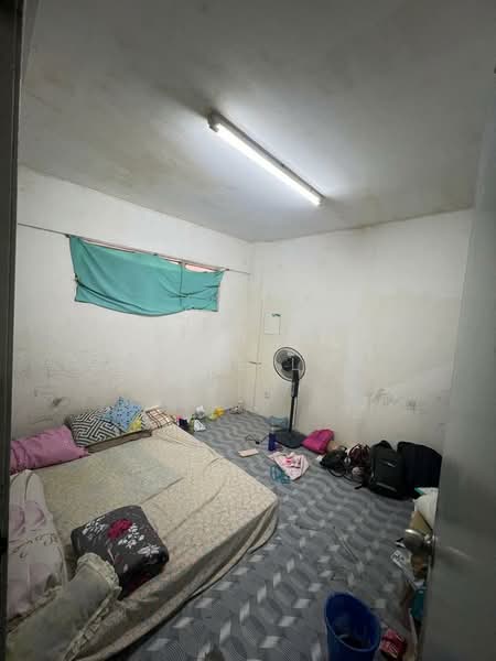 Flat for Sale at Pandan Ria (Block C) - Eddie Loh - Bedroom - PropertyGuru.com.my
