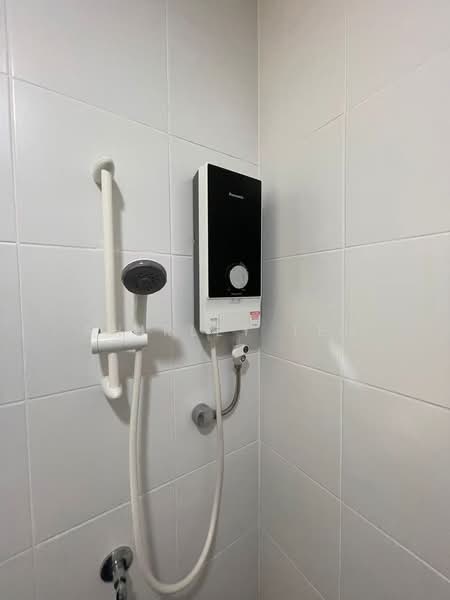 Kondominium untuk Disewa di SummerSkye Residences - Shirley Teh - Bathroom - PropertyGuru.com.my