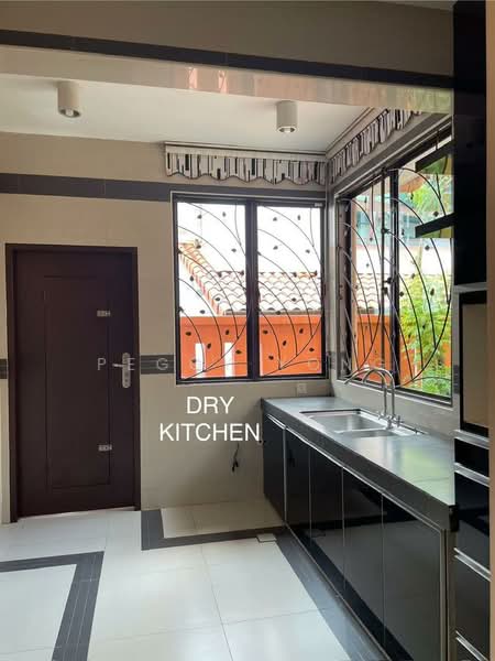 Rumah Banglo untuk Dijual di Bukit Rahman Putra (Sungai Buloh) - Peggy Yong - Kitchen - PropertyGuru.com.my