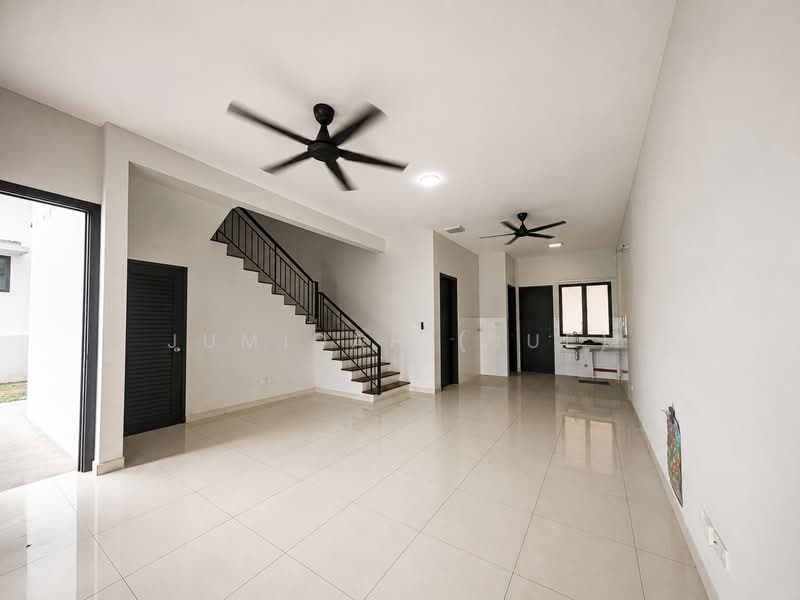Terraced House for Rent in Kajang East (Semenyih) - JUMIDAH (JUE) - Living Room - PropertyGuru.com.my