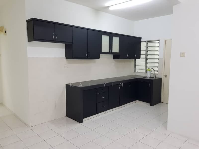 Kondominium untuk Dijual di Platinum Hill PV 3 - Kai Yin - Kitchen - PropertyGuru.com.my