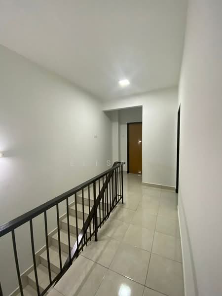 2-storey Terraced House for Rent in Dengkil (Selangor) - Elisa . - Corridor - PropertyGuru.com.my