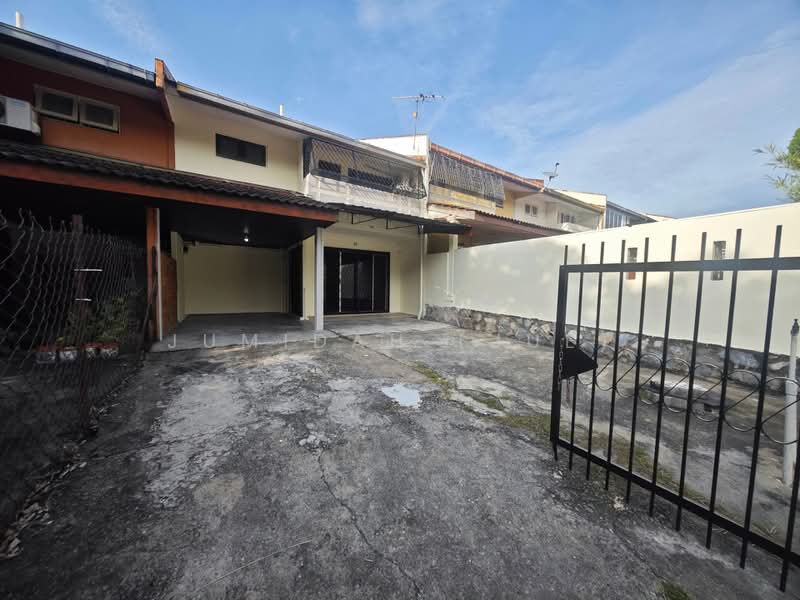 Rumah Teres 2 Tingkat untuk Disewa di Seksyen 3 (Bangi) - JUMIDAH (JUE) - Exterior - PropertyGuru.com.my