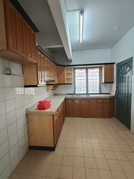 Rumah Teres 2-Tingkat untuk Dijual di Usj 13 (Subang Jaya) - Fook Chuan Chin - Kitchen - PropertyGuru.com.my
