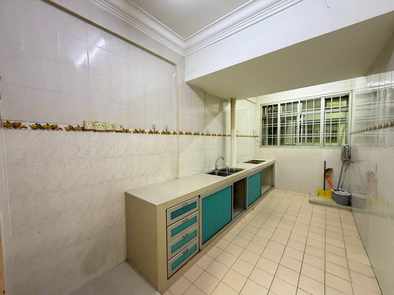 Apartment for Sale at Bayu Puteri 2 - Kevin Ho - Kitchen - PropertyGuru.com.my