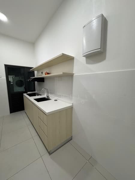 Apartment for Rent at D7 (D'Seven Lagoon Perdana) - MICHELLE CHENG - Kitchen - PropertyGuru.com.my