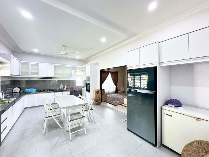 Bungalow for Rent in Keramat (Kuala Lumpur) - Kay Nizham - Kitchen - PropertyGuru.com.my