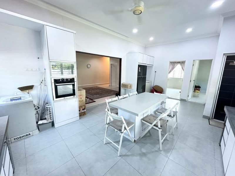 Bungalow for Rent in Keramat (Kuala Lumpur) - Kay Nizham - Kitchen - PropertyGuru.com.my