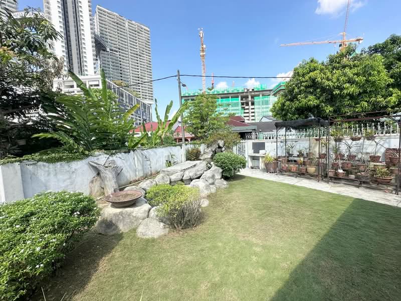 Bungalow for Rent in Keramat (Kuala Lumpur) - Kay Nizham - Garden - PropertyGuru.com.my
