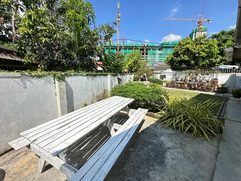 Bungalow for Rent in Keramat (Kuala Lumpur) - Kay Nizham - Garden - PropertyGuru.com.my