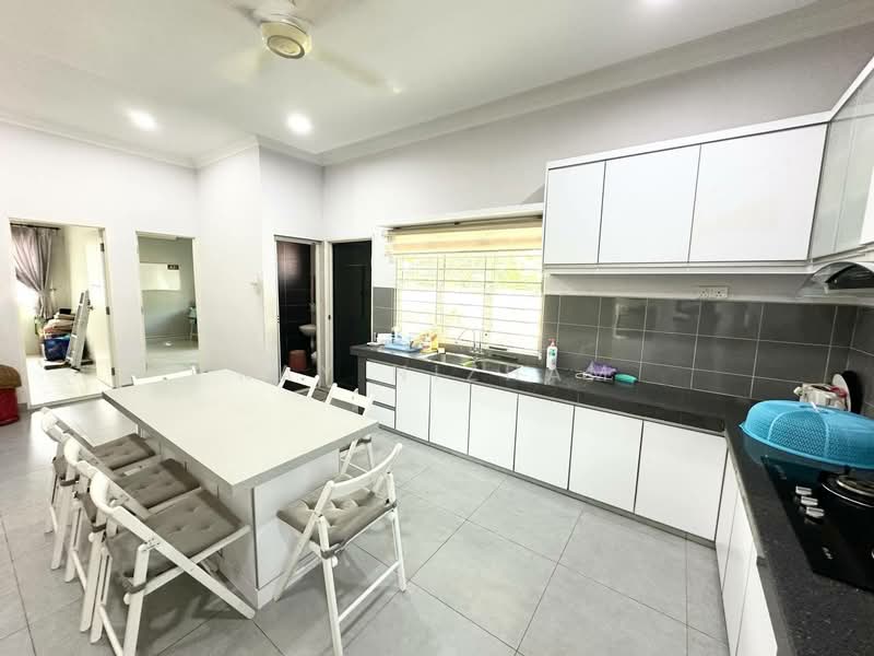 Bungalow for Rent in Keramat (Kuala Lumpur) - Kay Nizham - Kitchen - PropertyGuru.com.my