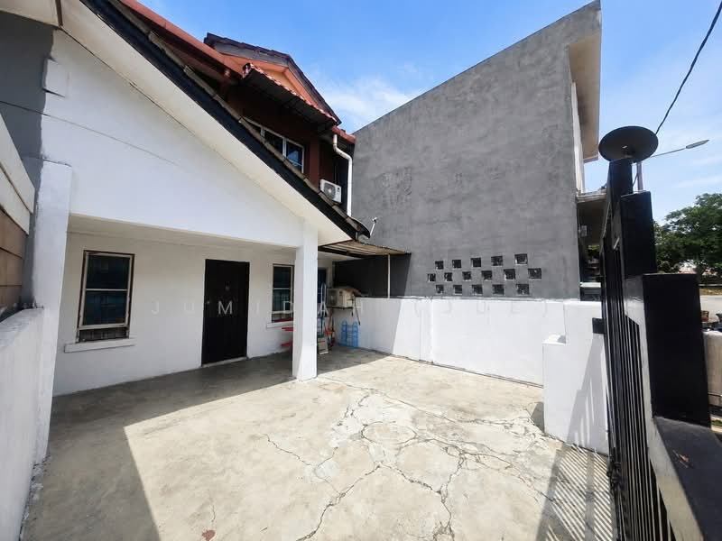 2-storey Terraced House for Rent in Bandar Bukit Mahkota (Bangi) - JUMIDAH (JUE) - Exterior - PropertyGuru.com.my