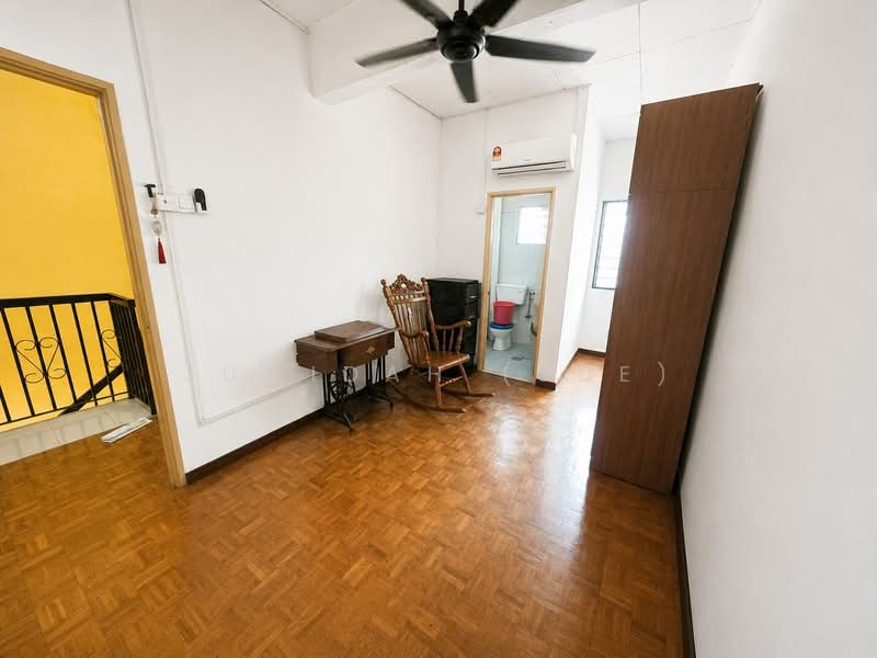 2-storey Terraced House for Rent in Bandar Bukit Mahkota (Bangi) - JUMIDAH (JUE) - Interior - PropertyGuru.com.my