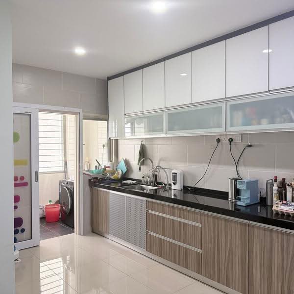 Kondominium untuk Dijual di Astana Lumayan - Cyrus Ng - Kitchen - PropertyGuru.com.my