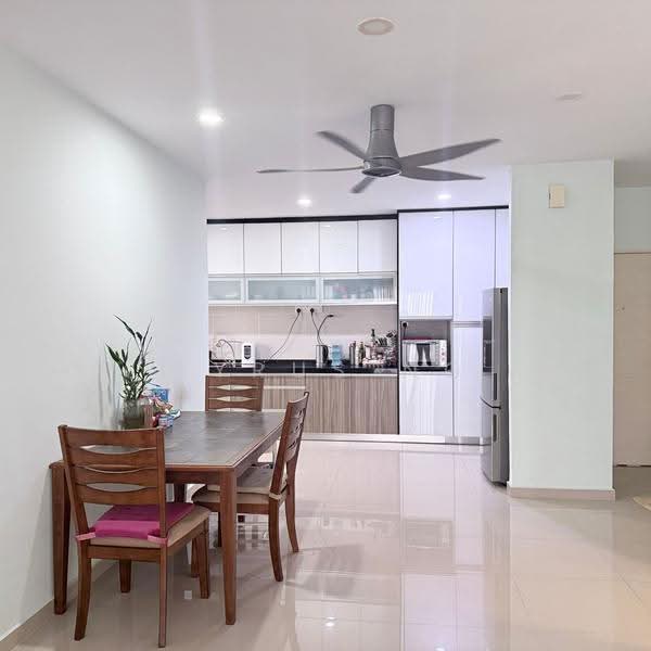 Kondominium untuk Dijual di Astana Lumayan - Cyrus Ng - Dining Room - PropertyGuru.com.my
