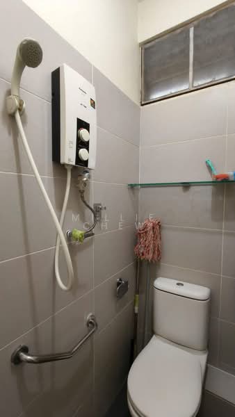 Flat for Sale at Taman Jubilee Phase 2 - Millie Chew - Bathroom - PropertyGuru.com.my