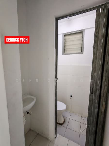 Apartment for Rent at The Rise Collection 1 - Derrick Yeoh - Bathroom - PropertyGuru.com.my