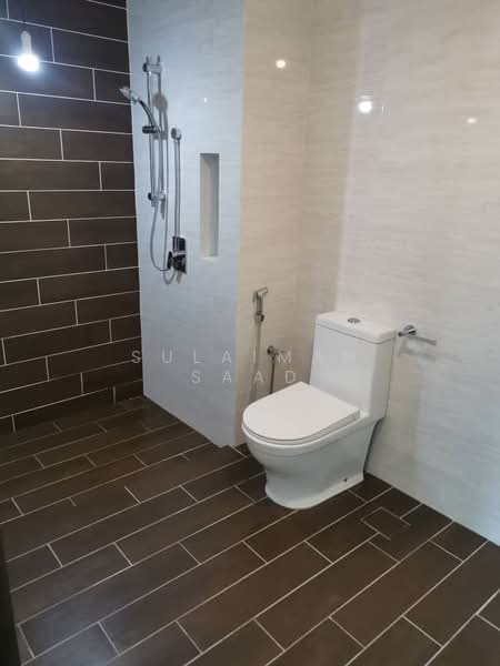Kondominium untuk Dijual di Eco Terraces - Sulaiman Saad - Bathroom - PropertyGuru.com.my