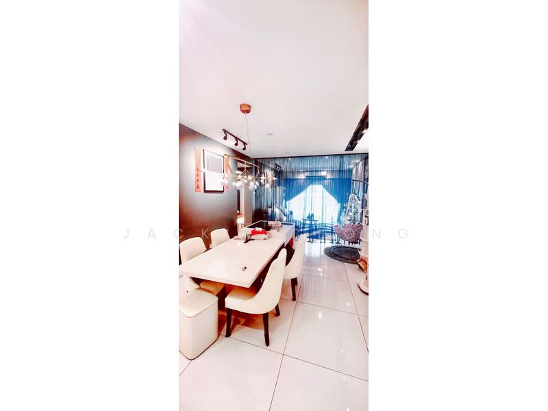 Servis Apartment untuk Dijual di Service Residence @ Landmark Residence 1 - Jackie Chong - Dining Room - PropertyGuru.com.my