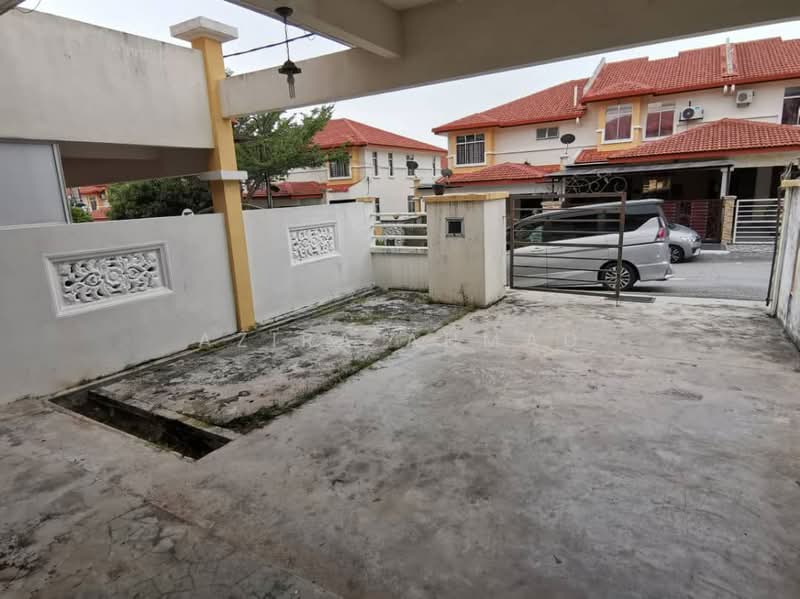 2-storey Terraced House for Sale in Bandar Baru Salak Tinggi (Sepang) - Azira Ahmad - Exterior - PropertyGuru.com.my