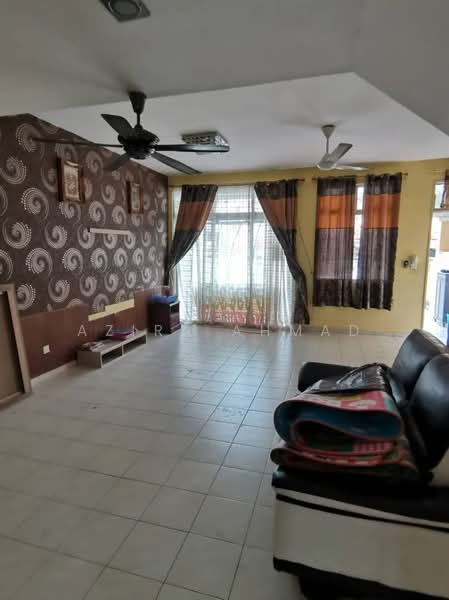 2-storey Terraced House for Sale in Bandar Baru Salak Tinggi (Sepang) - Azira Ahmad - Living Room - PropertyGuru.com.my