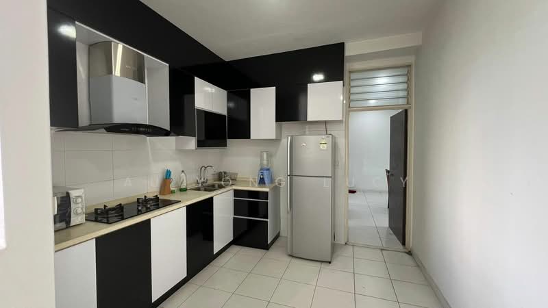 Service Residence for Sale at Sky Gardens Residences - Au Yong Lucy - Kitchen - PropertyGuru.com.my