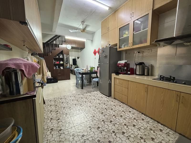 2-storey Terraced House for Sale in Batu Caves (Selangor) - Ken Lai - Kitchen - PropertyGuru.com.my