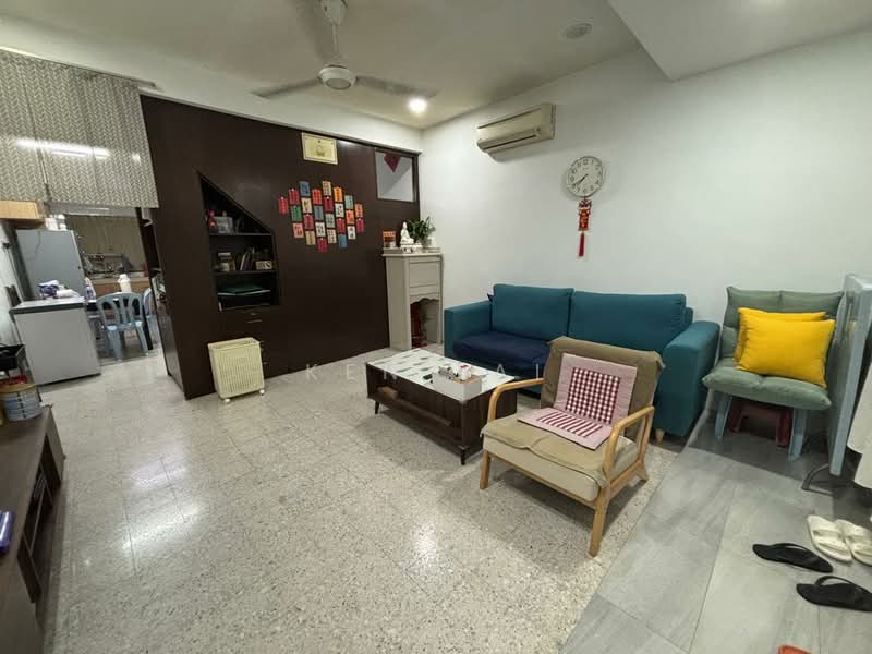 2-storey Terraced House for Sale in Batu Caves (Selangor) - Ken Lai - Living Room - PropertyGuru.com.my