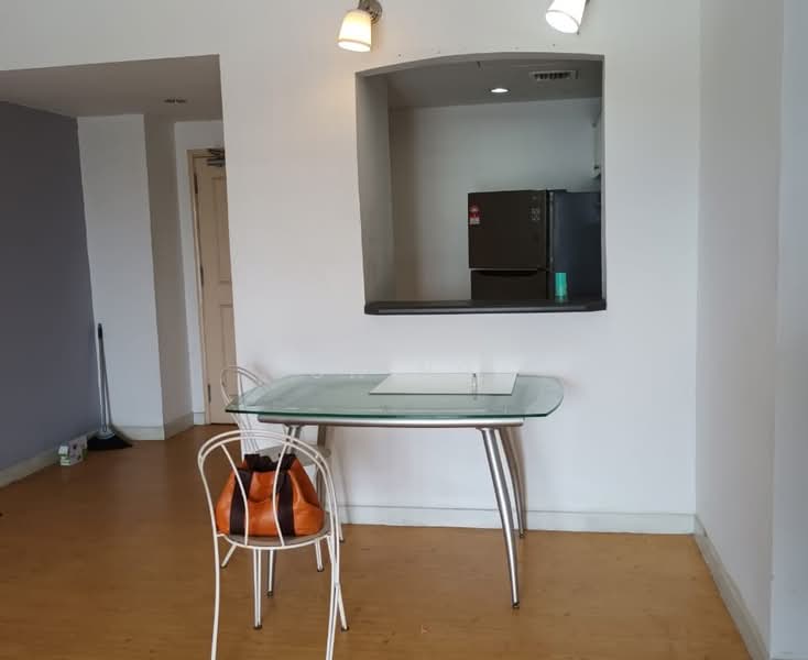 Servis Apartment untuk Dijual di Dorchester - CH Ng - Dining Room - PropertyGuru.com.my