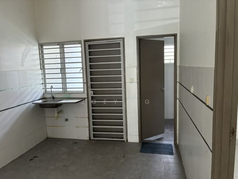 Terraced House for Sale in Shah Alam (Selangor) - Joey Ng - Kitchen - PropertyGuru.com.my