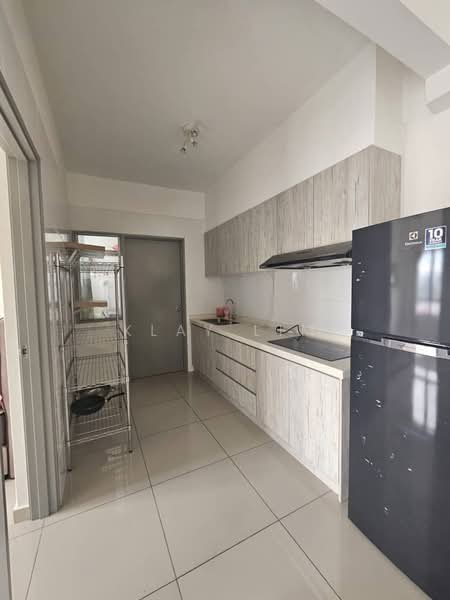 Condominium for Rent at The Edge Residence - Klay Lim - Kitchen - PropertyGuru.com.my