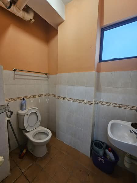 Pangsapuri untuk Dijual di Bougainvilla - Vivien Lee - Bathroom - PropertyGuru.com.my
