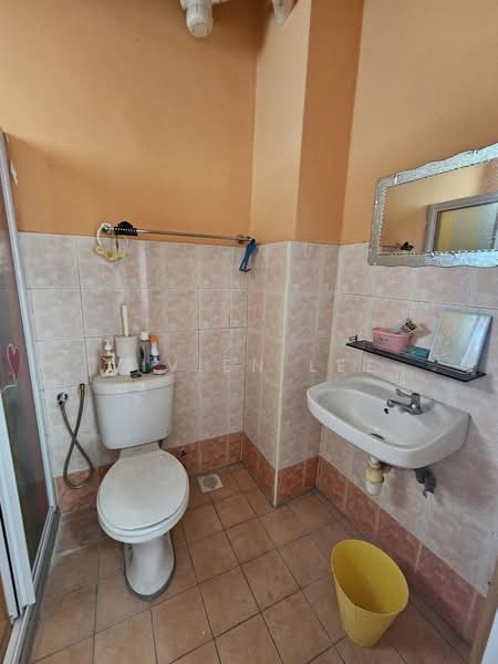 Pangsapuri untuk Dijual di Bougainvilla - Vivien Lee - Bathroom - PropertyGuru.com.my