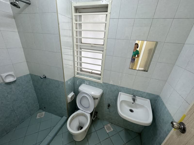 Condominium for Sale at Desa Impiana - Ken Lai - Bathroom - PropertyGuru.com.my