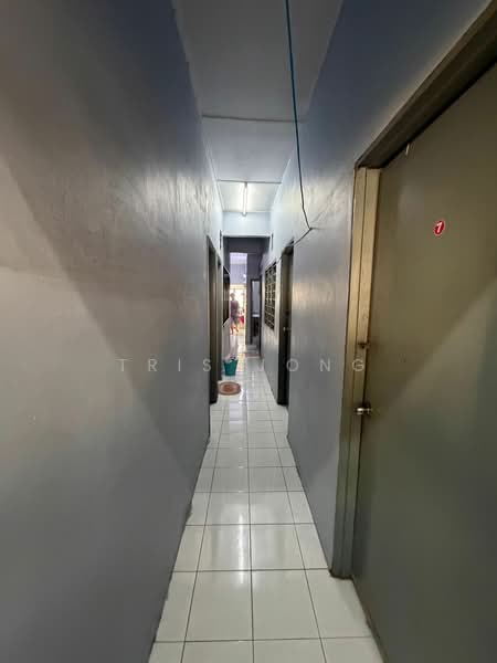 Rumah Teres untuk Dijual di Setapak (Kuala Lumpur) - Tris Jong - Corridor - PropertyGuru.com.my