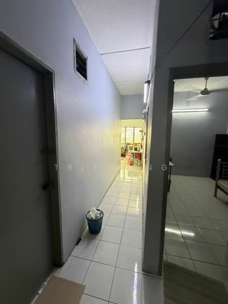 Rumah Teres untuk Dijual di Setapak (Kuala Lumpur) - Tris Jong - Corridor - PropertyGuru.com.my