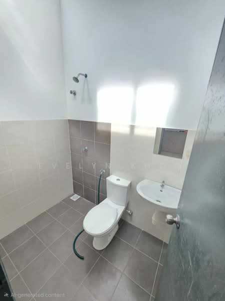 2-storey Terraced House for Sale in Taman Scientex Rawang (Rawang) - Evelyn Khoo - Bathroom - PropertyGuru.com.my